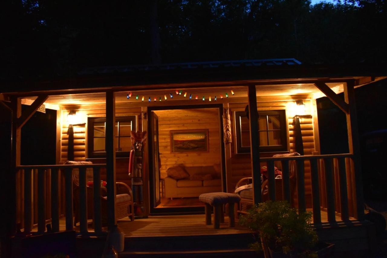 The Miners Log Cabin Blaina Buitenkant foto