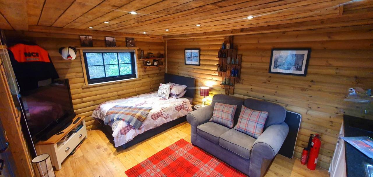 The Miners Log Cabin Blaina Buitenkant foto